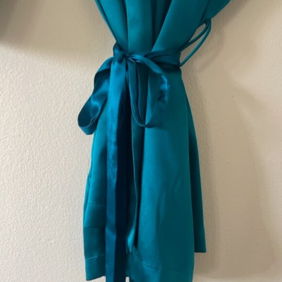 Teal Short Robe - Picture 4 of 7